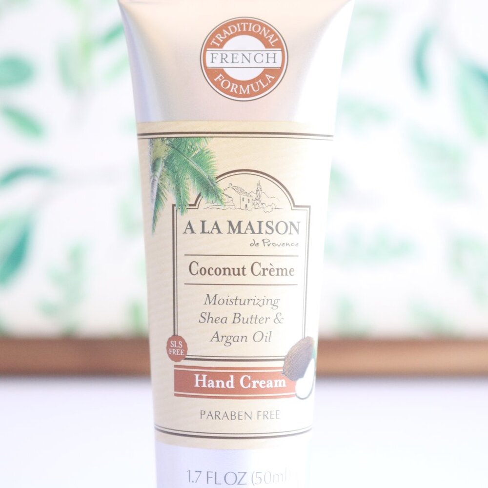 A La Maison | Coconut Crème Moisturizing Shea Butter Argan Oil Lotion Full/Mini - Picture 3 of 16